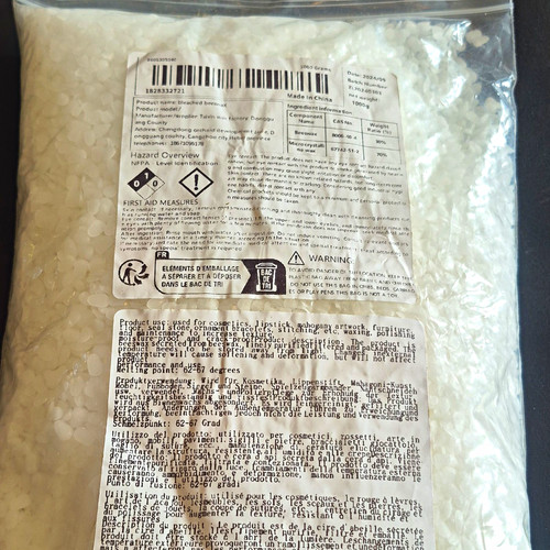 Bleached white beeswax - white,