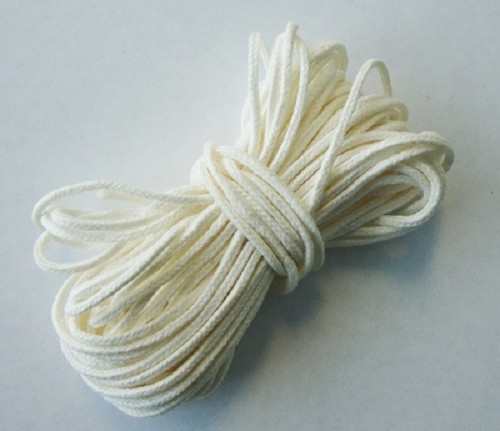 Beeswax square braid candle - square,